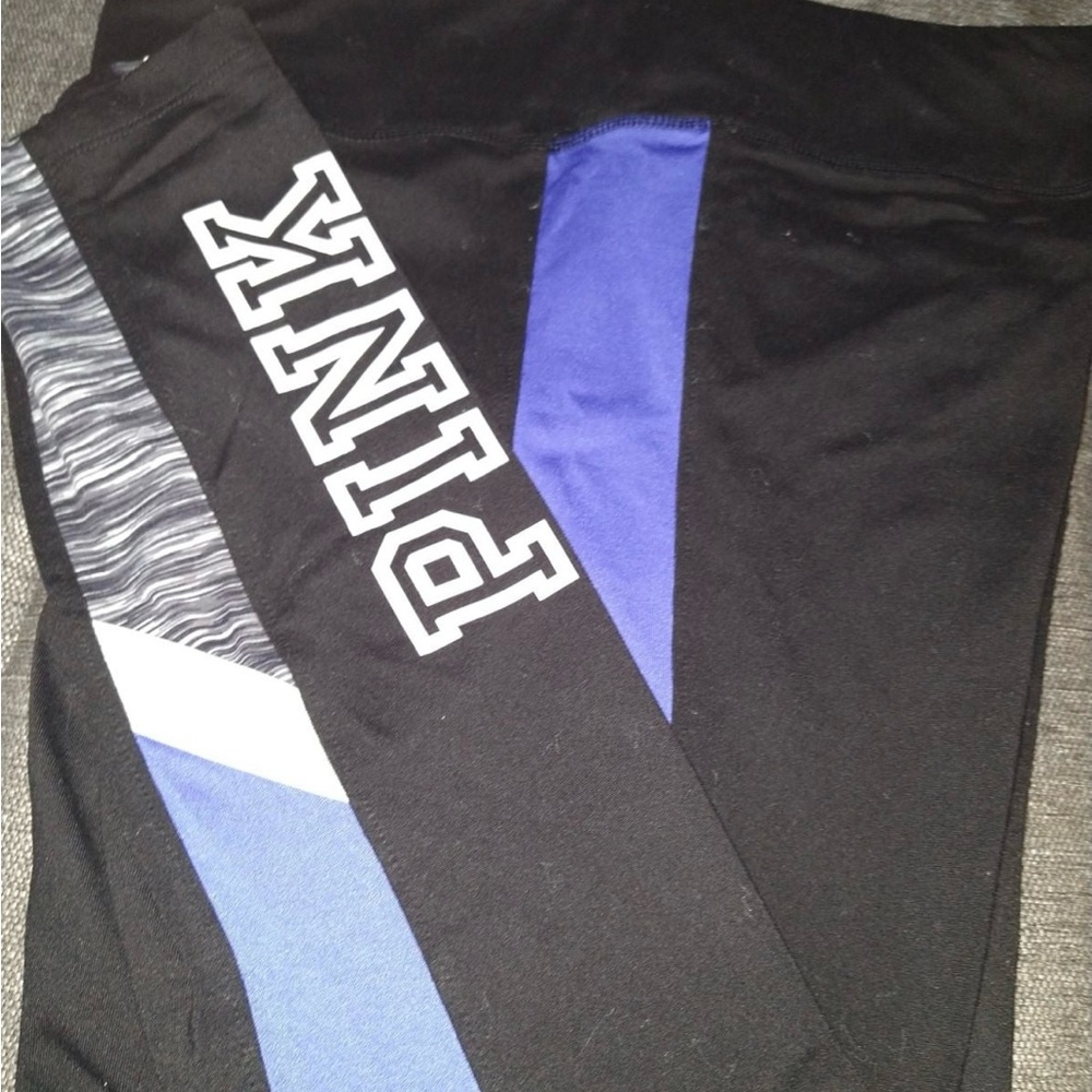 Victoria secret m yoga leggings